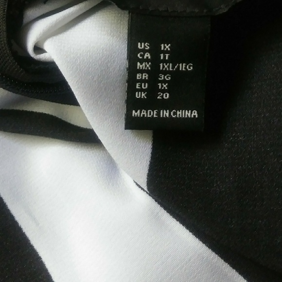 **SOLD**Striped Black White Long Skirt Size 1X - Picture 2 of 4